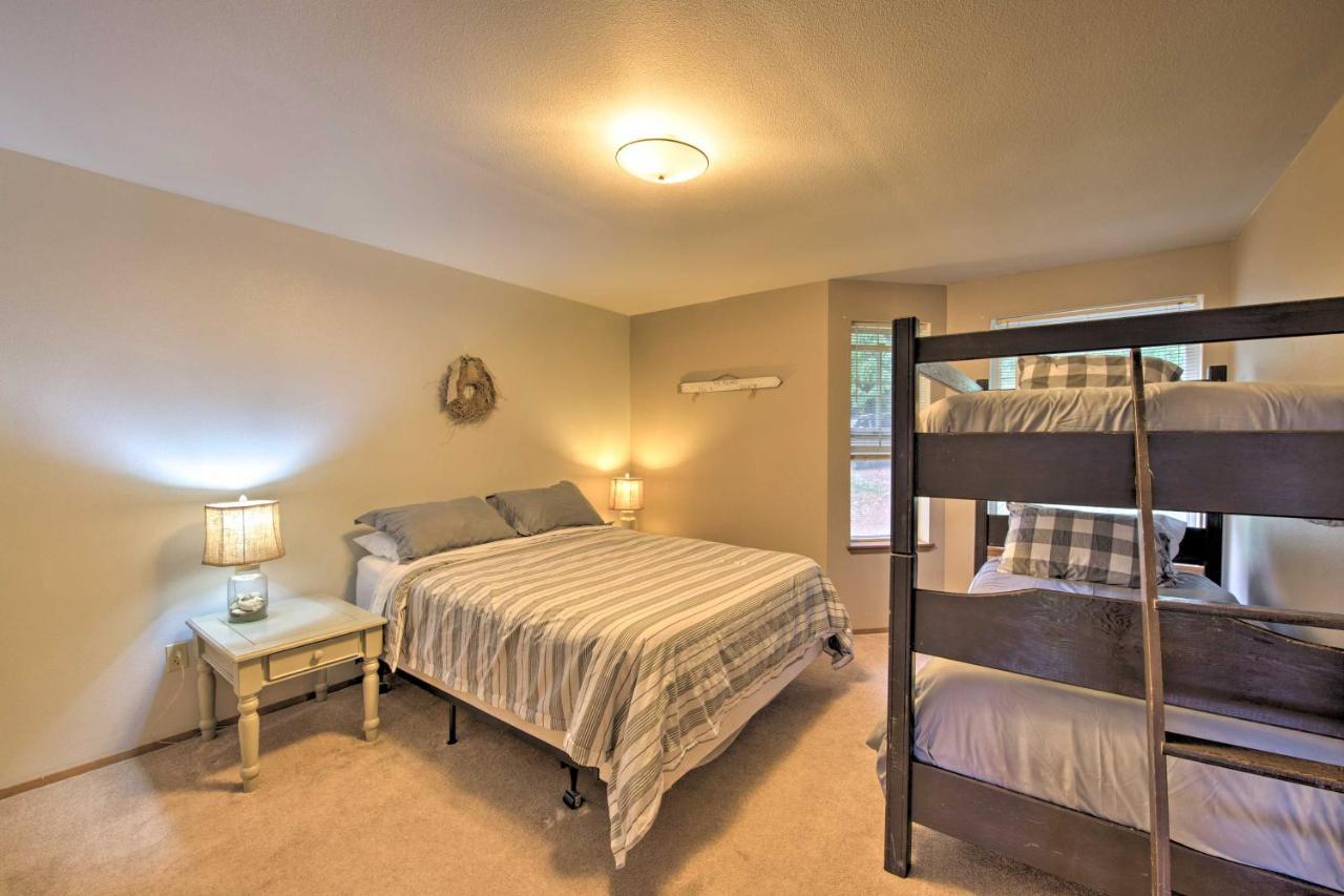 Warm Beach Hideaway With Private Beach! Stanwood 外观 照片
