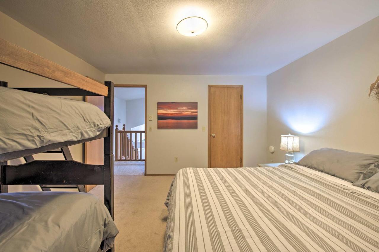 Warm Beach Hideaway With Private Beach! Stanwood 外观 照片
